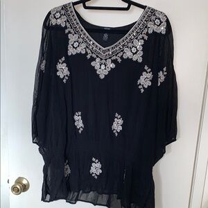 Beautiful Gently Loved Black Embroidered Women's Top by Alfani